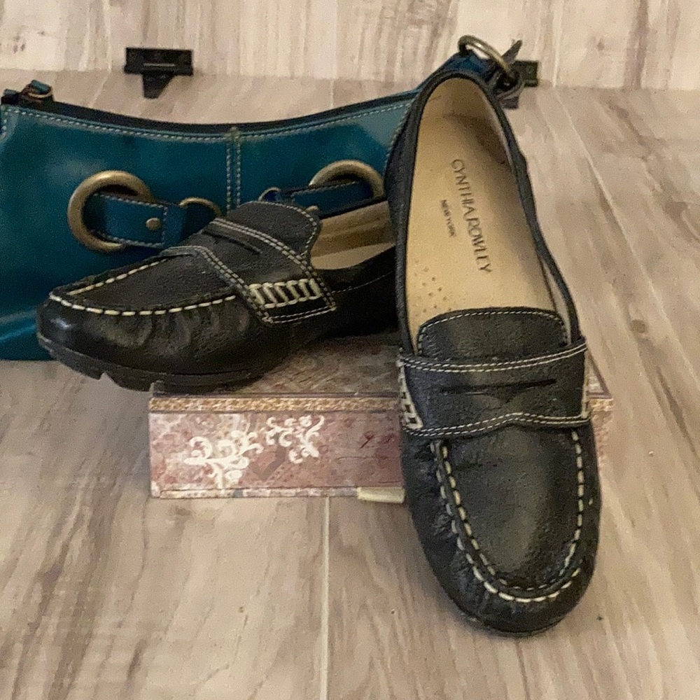 Cynthia Rowley Black Loafers size 6